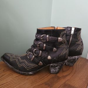 Leather boots by dingo